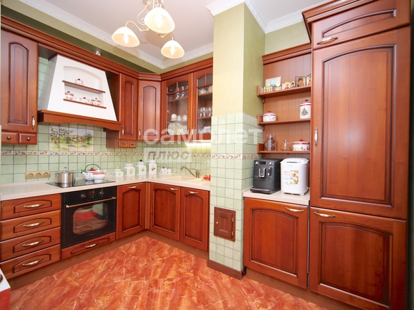 
   Продам 2-комнатную, 75.6 м², Свободы ул, 3

. Фото 1.