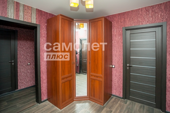 
   Продам 4-комнатную, 75.8 м², Свободы ул, 21

. Фото 2.