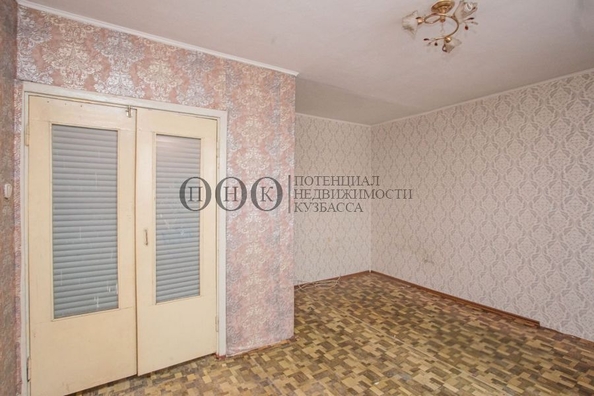 
   Продам 1-комнатную, 28.9 м², Инициативная ул, 103а

. Фото 3.