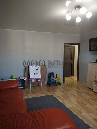 
   Продам 3-комнатную, 81.9 м², Авроры ул, 10

. Фото 11.