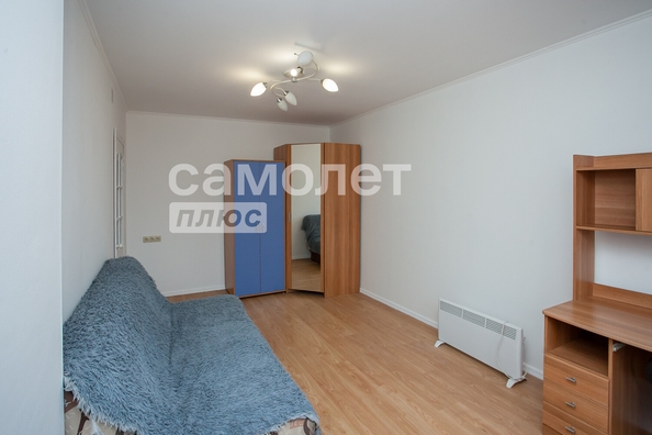 
   Продам 1-комнатную, 33.4 м², Дзержинского ул, 9А

. Фото 5.