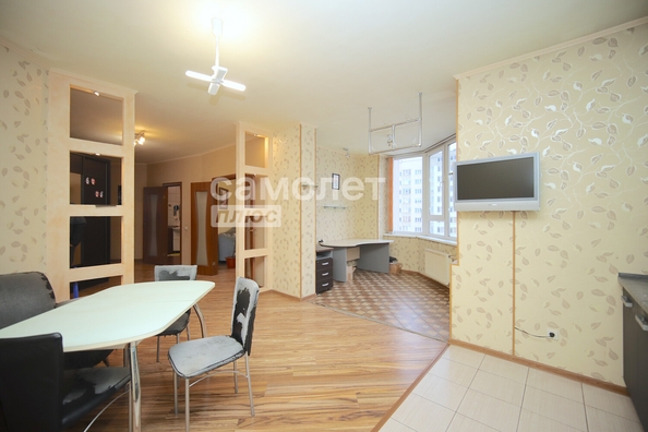 
   Продам 3-комнатную, 85.4 м², Шахтеров пр-кт, 72а

. Фото 9.