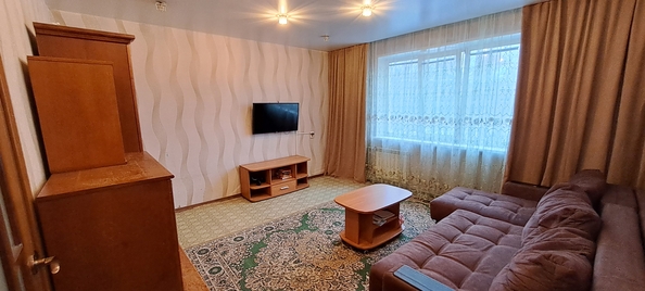 
   Продам 2-комнатную, 56 м², Климасенко  ул, 9 к 5

. Фото 1.