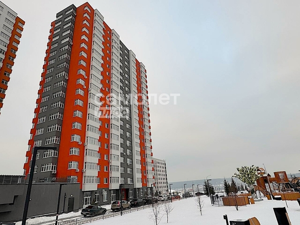 
   Продам 2-комнатную, 56.9 м², Октябрьский пр-кт, корпус Б

. Фото 1.