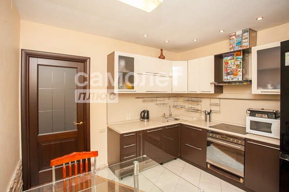 
  Продается 3-комн. квартира, 82.4 м², Свободы ул, д. 35
. Фото 6.