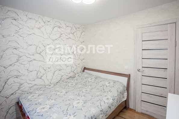 
   Продам 3-комнатную, 59.1 м², Солнечный мкр, 4

. Фото 7.