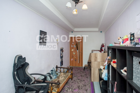 
   Продам 3-комнатную, 62.8 м², Сибиряков-Гвардейцев ул, 17

. Фото 3.