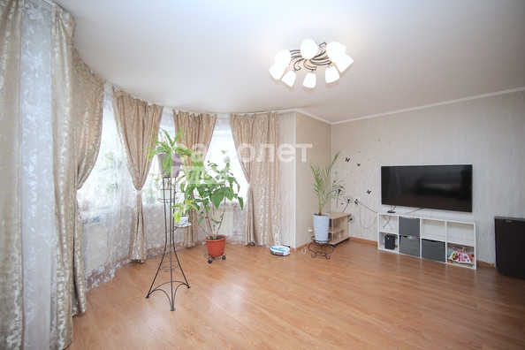 
   Продам 3-комнатную, 89.9 м², Глинки ул, 5

. Фото 10.