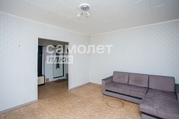 
   Продам 2-комнатную, 52.2 м², Молодежный б-р, 10

. Фото 3.