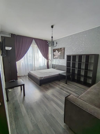 
   Продам 1-комнатную, 45 м², Запорожская  ул, 81/1

. Фото 6.