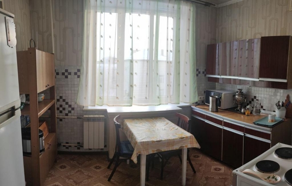 
   Продам 2-комнатную, 56.3 м², Фестивальная (Центральный р-н) ул, 14

. Фото 8.