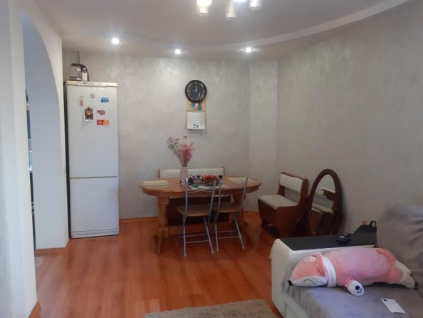 
   Продам 3-комнатную, 61 м², Кирова  ул, 95

. Фото 2.