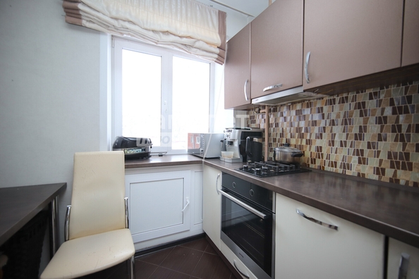 
  Продается 3-комн. квартира, 55.1 м², Шахтеров пр-кт, д. 53
. Фото 5.