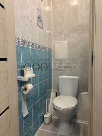 
   Продам 2-комнатную, 45 м², Юрия Смирнова ул, 20

. Фото 9.