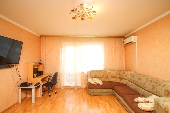 
  Продается 4-комн. квартира, 73.8 м², Институтская ул, д. 28
. Фото 2.
