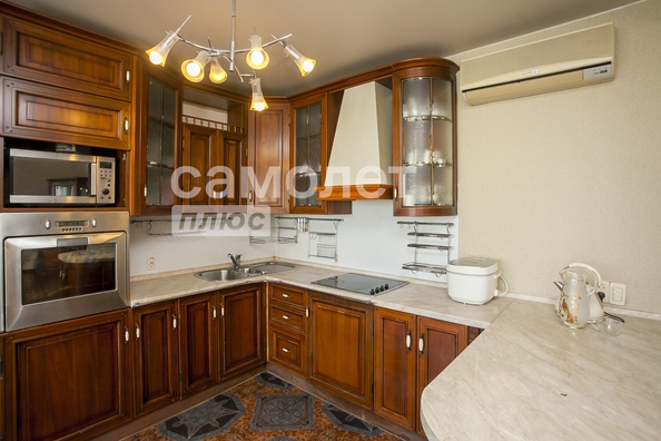 
  Продается 3-комн. квартира, 120.8 м², Строителей б-р, д. 28/1
. Фото 11.