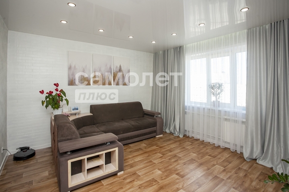 
  Продается 3-комн. квартира, 61.9 м², Молодежный пр-кт, д. 5
. Фото 2.