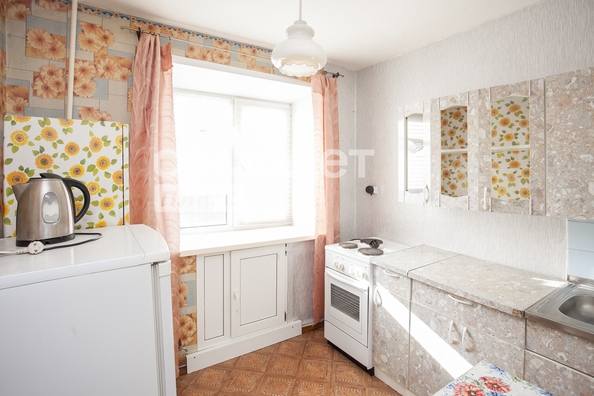 
  Продается 1-комн. квартира, 30.7 м², Стахановская ул, д. 23
. Фото 3.