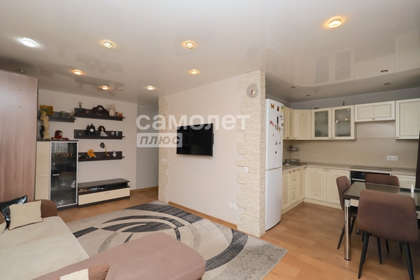 
  Продается 3-комн. квартира, 54.4 м², Тайгинская ул, д. 9А
. Фото 2.