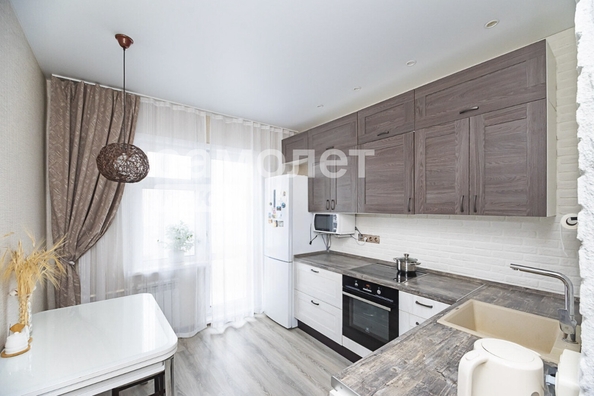 
  Продается 2-комн. квартира, 57 м², Строителей б-р, д. 57/1
. Фото 13.