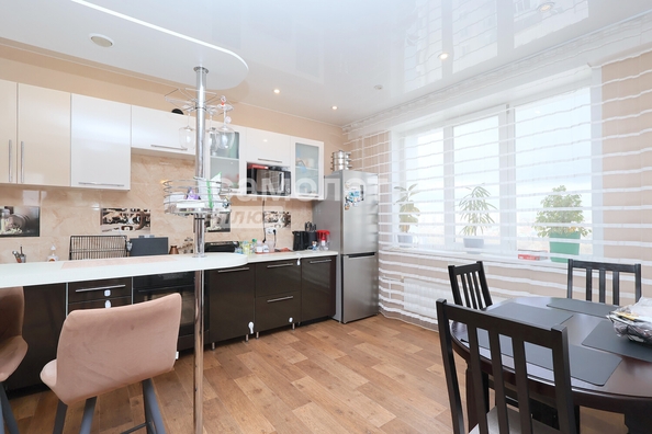 
   Продам 2-комнатную, 45.6 м², Сарыгина ул, 37

. Фото 2.