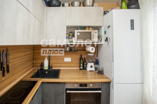 
   Продам 1-комнатную, 30 м², Строителей б-р, 28а

. Фото 9.