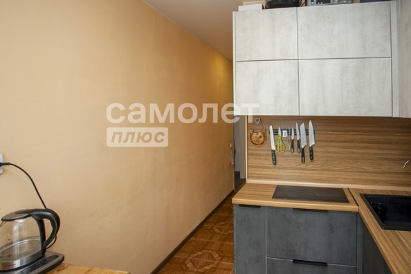 
   Продам 1-комнатную, 30 м², Строителей б-р, 28а

. Фото 10.
