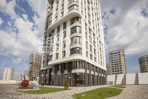 
   Продам 4-комнатную, 75.7 м², Дружбы ул, 28/2

. Фото 21.