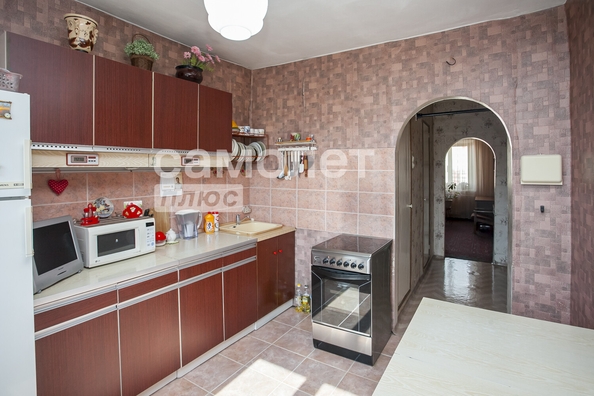 
   Продам 3-комнатную, 65.2 м², Космическая ул, 4/1

. Фото 7.