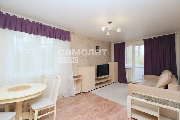 
   Продам 2-комнатную, 43 м², Сибиряков-Гвардейцев ул, 302

. Фото 1.