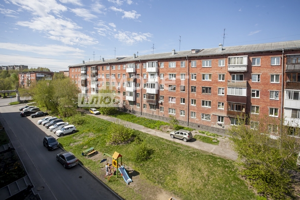 
   Продам 3-комнатную, 58.5 м², Сибиряков-Гвардейцев ул, 14

. Фото 2.