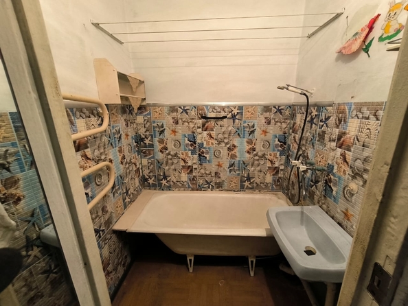 
   Продам 2-комнатную, 52.4 м², Центральная ул, 14

. Фото 8.