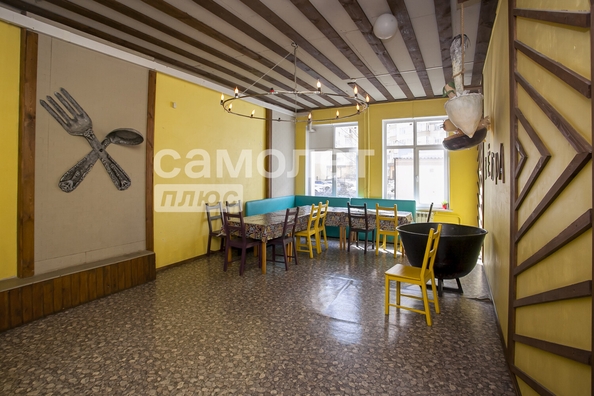 
  Продается офис, 249.4 м², Шахтеров пр-кт, д. 74а
. Фото 2.