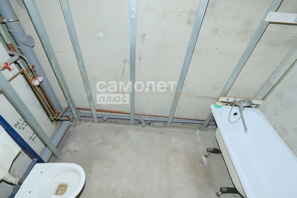 
  Продается 2-комн. квартира, 58.2 м², Строителей б-р, д. 57/1
. Фото 18.