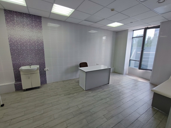 
  Продается офис, 316 м², Октябрьский пр-кт, д. 4А
. Фото 6.