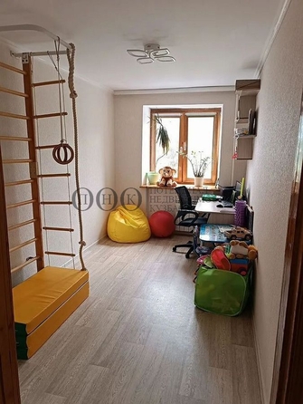
  Продается 3-комн. квартира, 57 м², Гагарина ул, д. 138
. Фото 11.