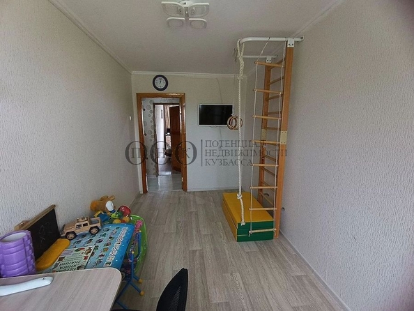 
  Продается 3-комн. квартира, 57 м², Гагарина ул, д. 138
. Фото 12.