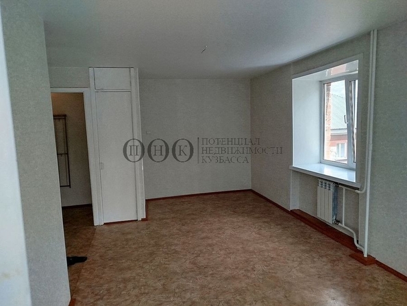 
  Продается 1-комн. квартира, 30 м², Рекордная ул, д. 5а
. Фото 3.
