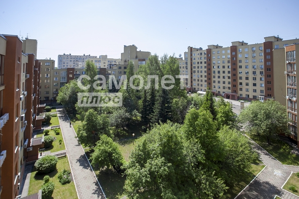 
  Продается 4-комн. квартира, 160.8 м², Строителей б-р, д. 28/1
. Фото 3.
