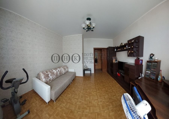 
  Продается 2-комн. квартира, 57.1 м², Гурьевская ул, д. 17
. Фото 4.