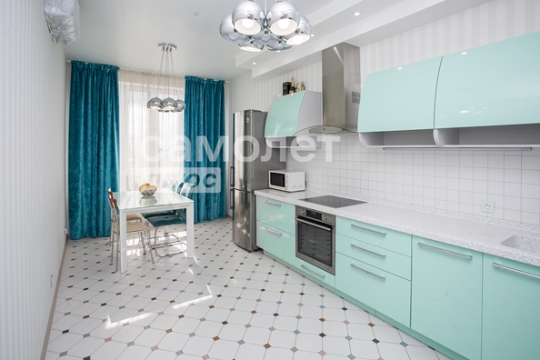 
  Продается 2-комн. квартира, 76.3 м², Марковцева ул, д. 6
. Фото 10.