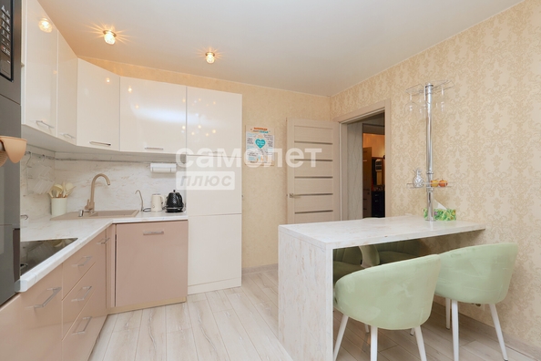 
  Продается 3-комн. квартира, 55.5 м², Линия 1-я ул, д. 2А
. Фото 1.