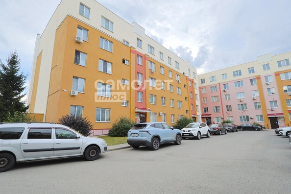 
  Продается 2-комн. квартира, 47 м², Осенний б-р, д. 14
. Фото 19.