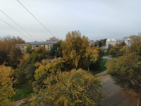 
  Продается 3-комн. квартира, 77.7 м², 40 лет Октября ул, д. 5
. Фото 2.