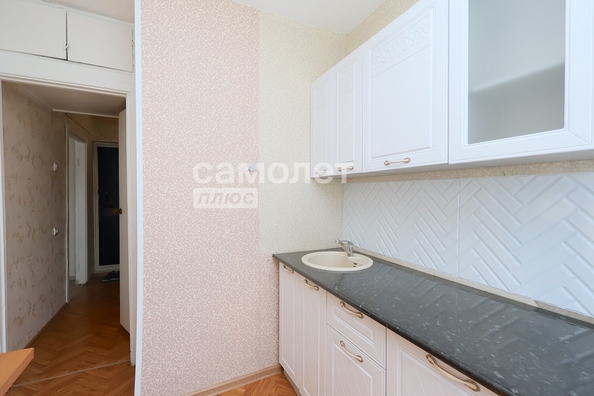 
  Продается 1-комн. квартира, 30.3 м², Строителей б-р, д. 12
. Фото 6.
