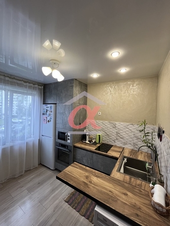 
  Продается 4-комн. квартира, 82 м², Октябрьский пр-кт, д. 61а
. Фото 2.