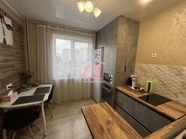 
  Продается 4-комн. квартира, 82 м², Октябрьский пр-кт, д. 61а
. Фото 4.