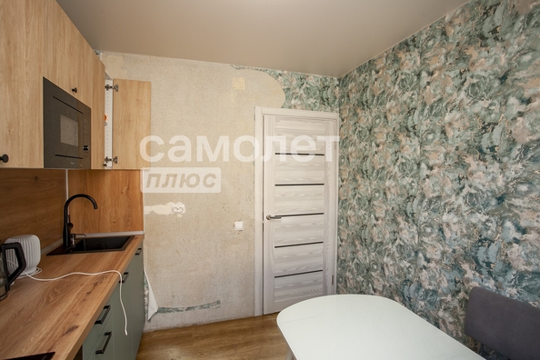 
  Продается 2-комн. квартира, 43.2 м², Суворова ул, д. 12
. Фото 12.