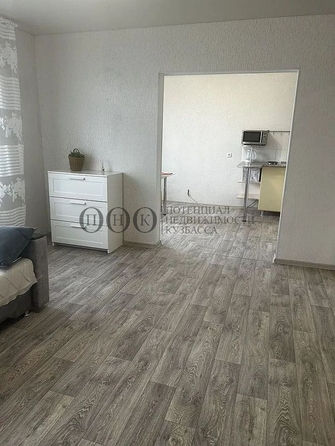 
  Продается 1-комн. квартира, 41.1 м², Авроры ул, д. 10
. Фото 3.