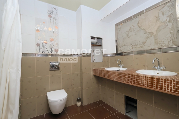 
  Продается 4-комн. квартира, 123 м², Луначарского ул, д. 2а
. Фото 5.